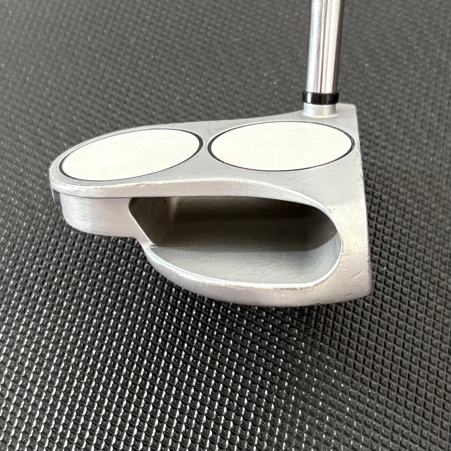 ODYSSEY WHITE HOT OG 2-BALL PUTTER (33.5") + HEADCOVER
