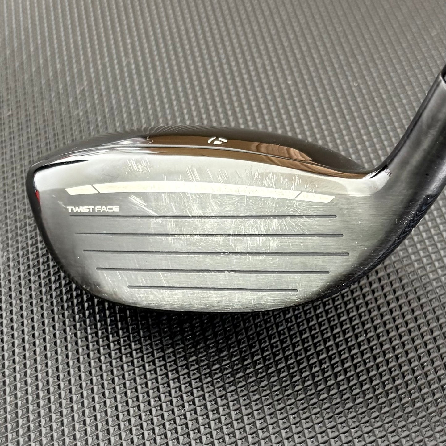 TAYLORMADE QI10 4 HYBRID (22 DEGREE)