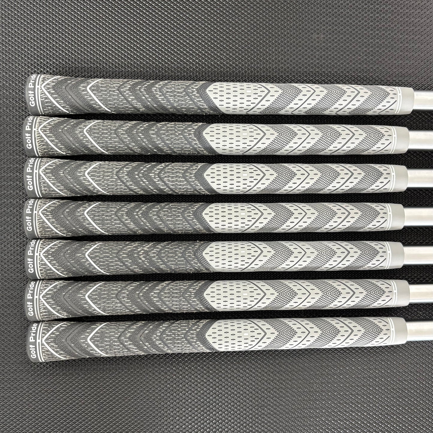 CALLAWAY APEX AI200 IRON SET