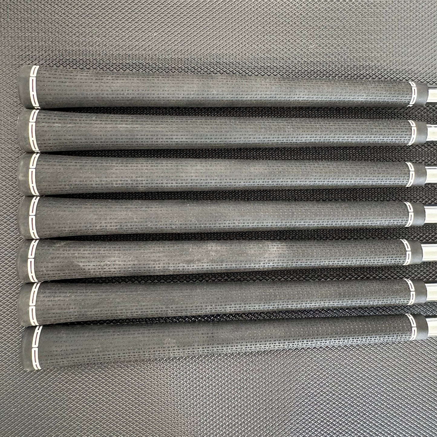 TITLEIST T100 2023 IRON SET