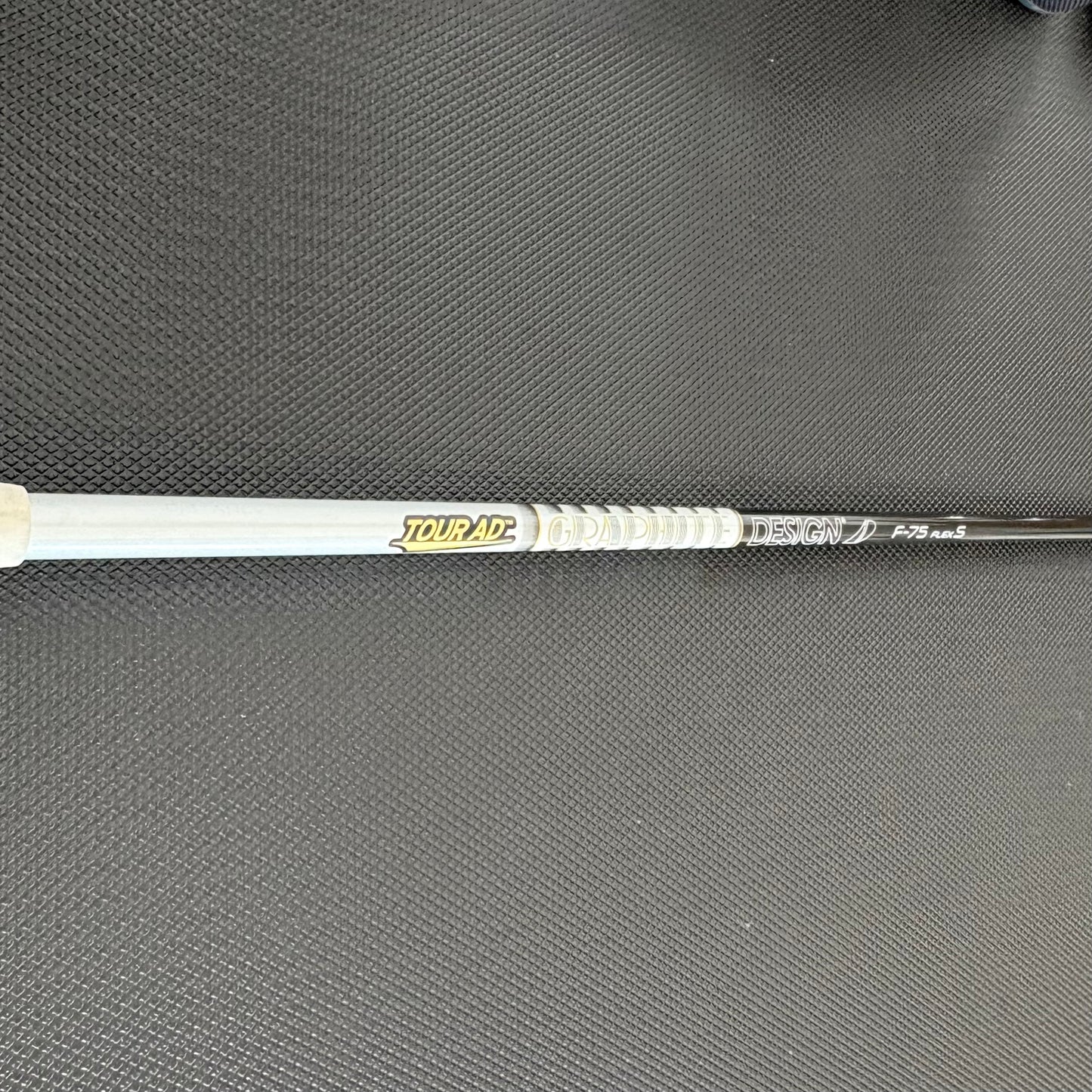 GRAPHITE DESIGN TOUR AD F-75 WOOD SHAFT + PING TIP (42")