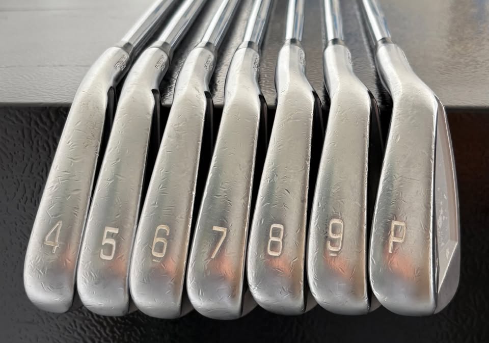 MIZUNO JPX 919 TOUR IRON SET