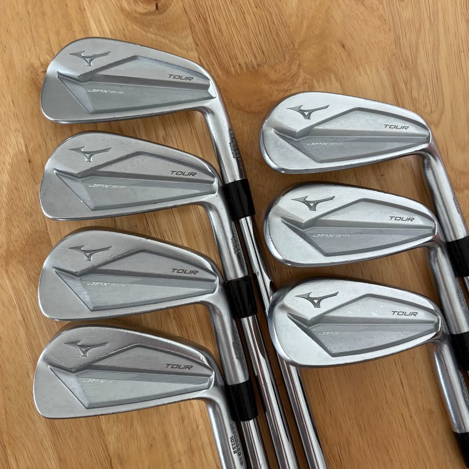 MIZUNO JPX 919 TOUR IRON SET