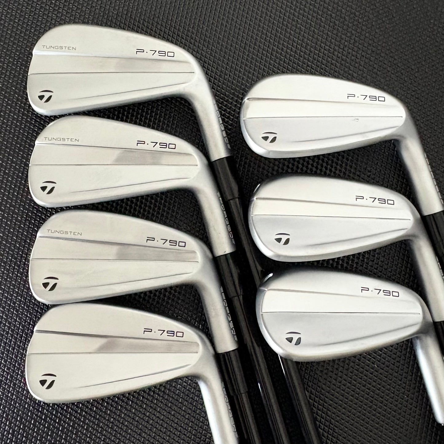 TAYLORMADE P790 2023 IRON SET
