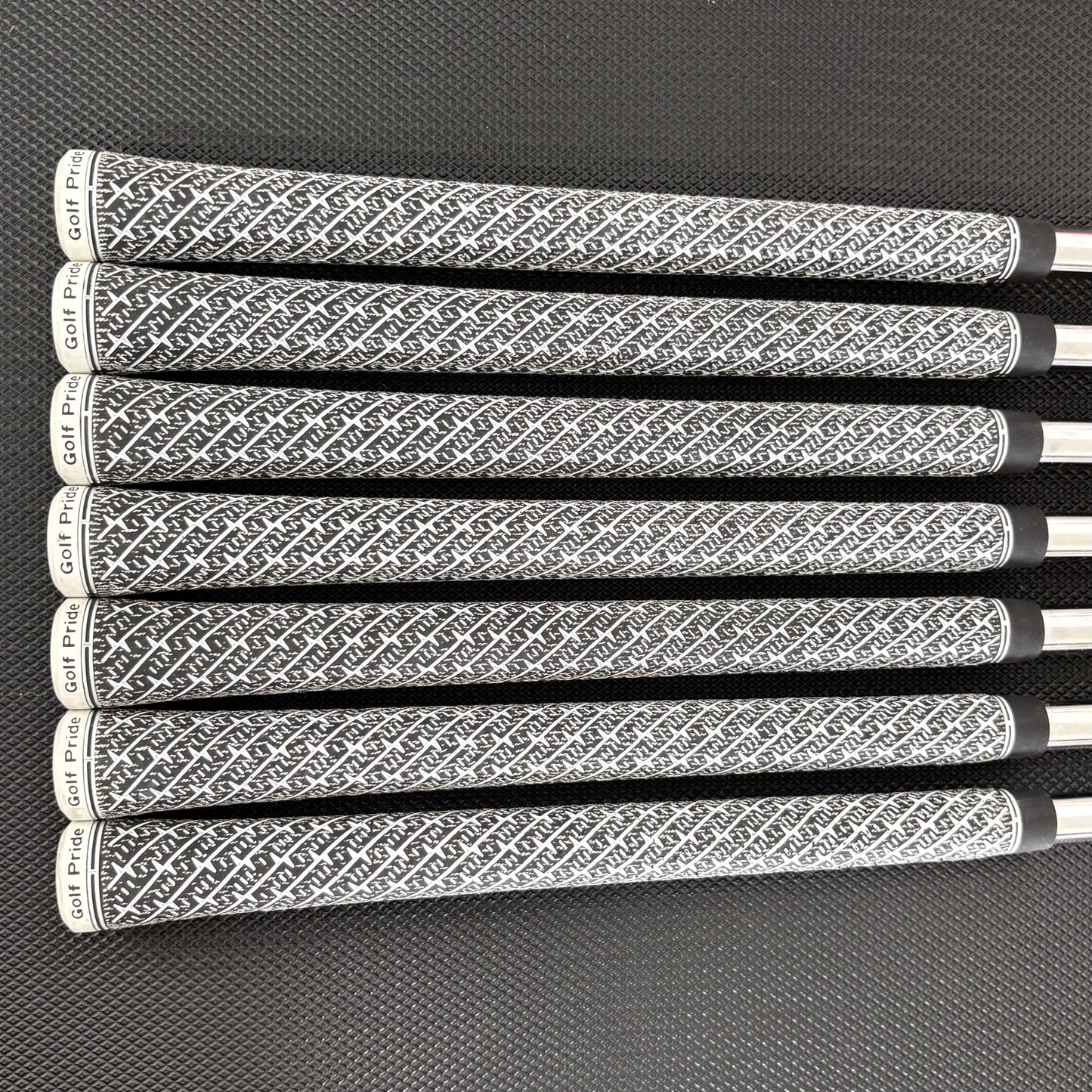 TITLEIST T150/T100 2025 COMBO IRON SET