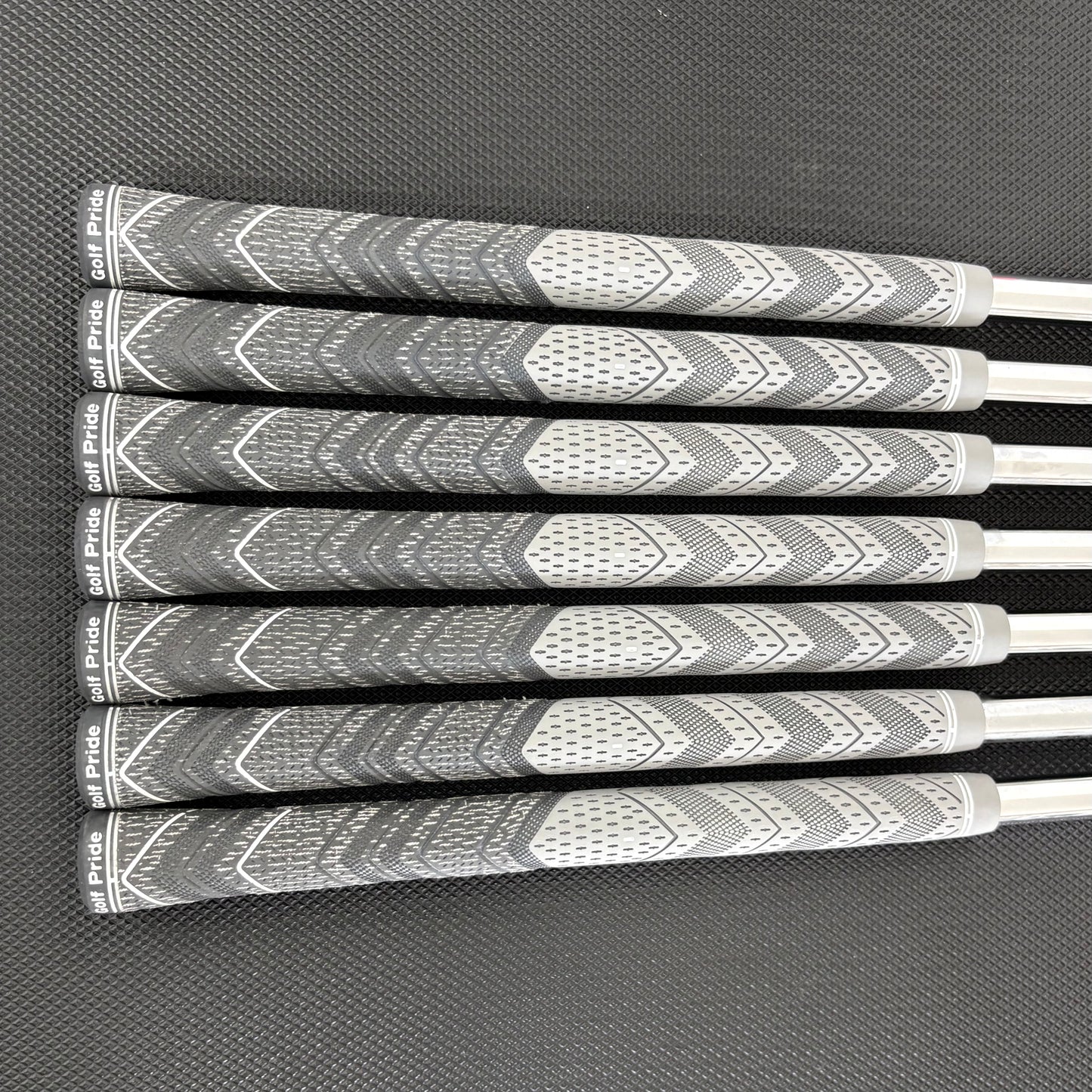 LH TITLEIST T200/T150 2023 COMBO IRON SET