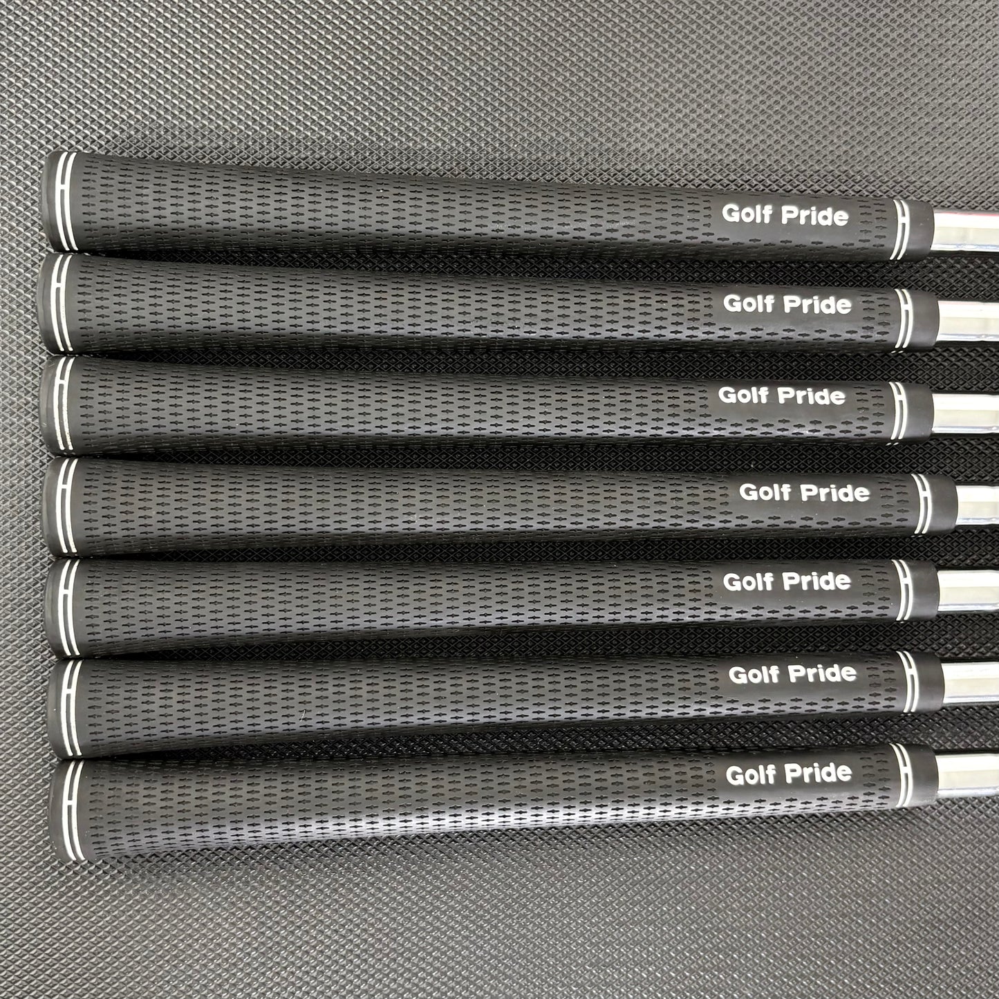 TAYLORMADE P790 2025 IRON SET