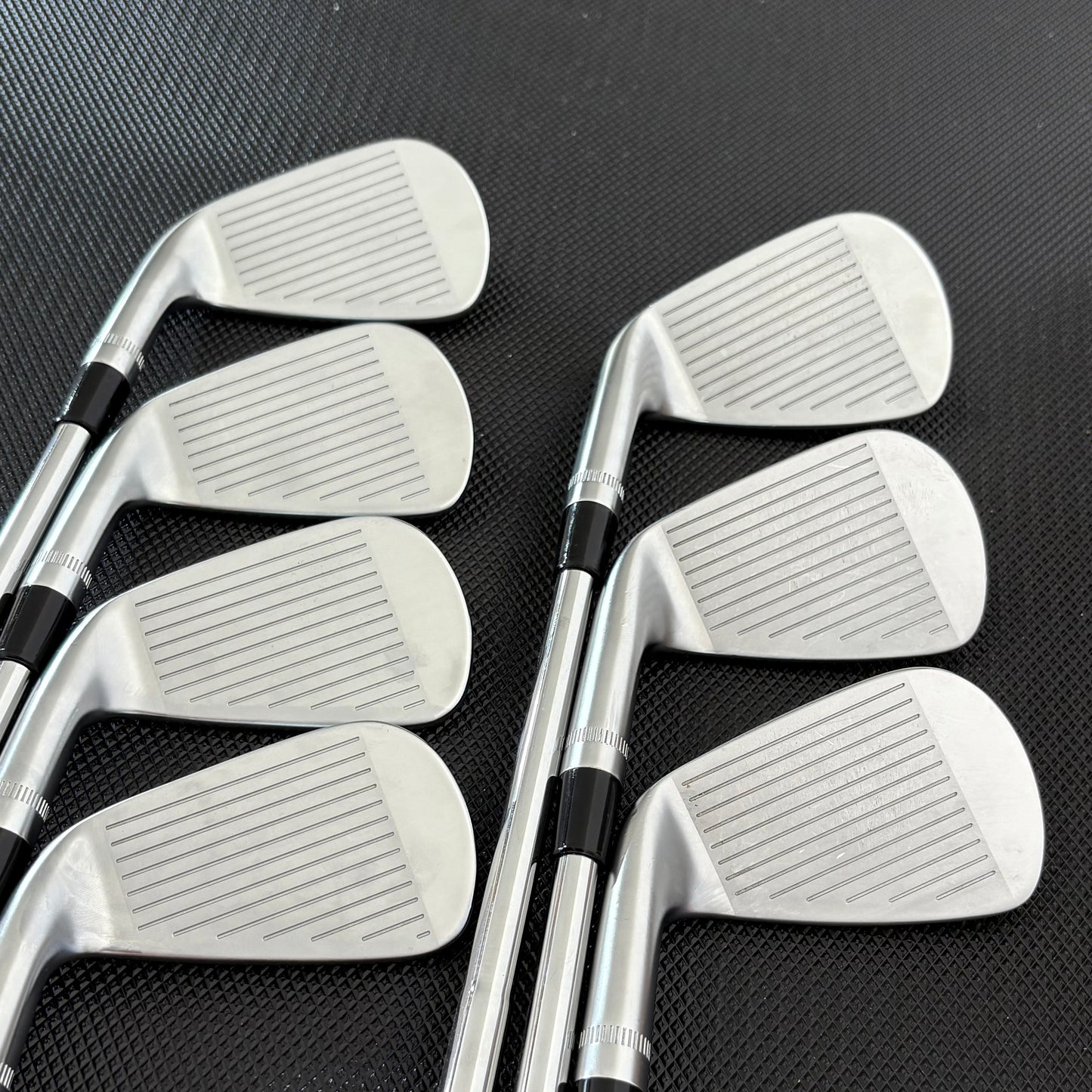 CALLAWAY APEX CB 2024 IRON SET