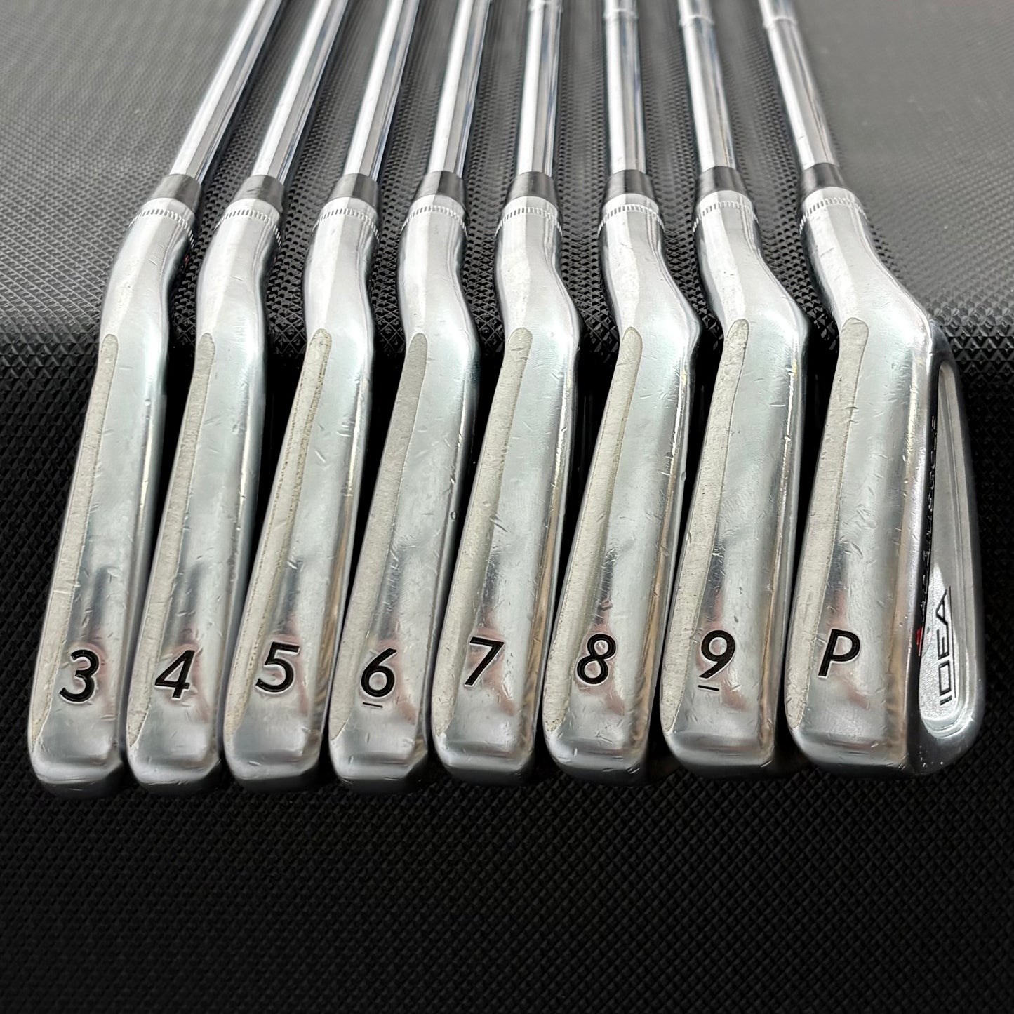 ADAMS IDEA A TOUR IRON SET
