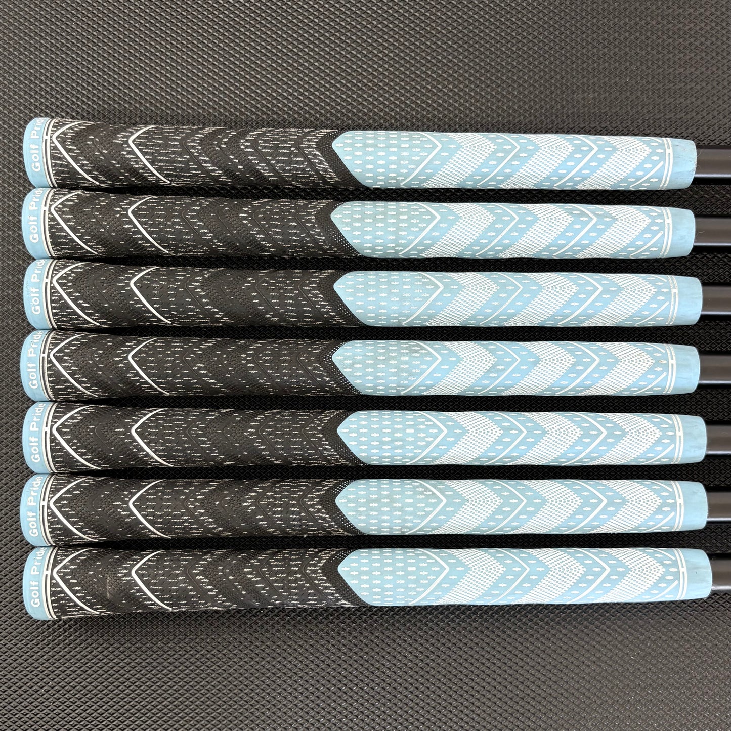 TITLEIST T200/T150 BLACK 2023 COMBO IRON SET