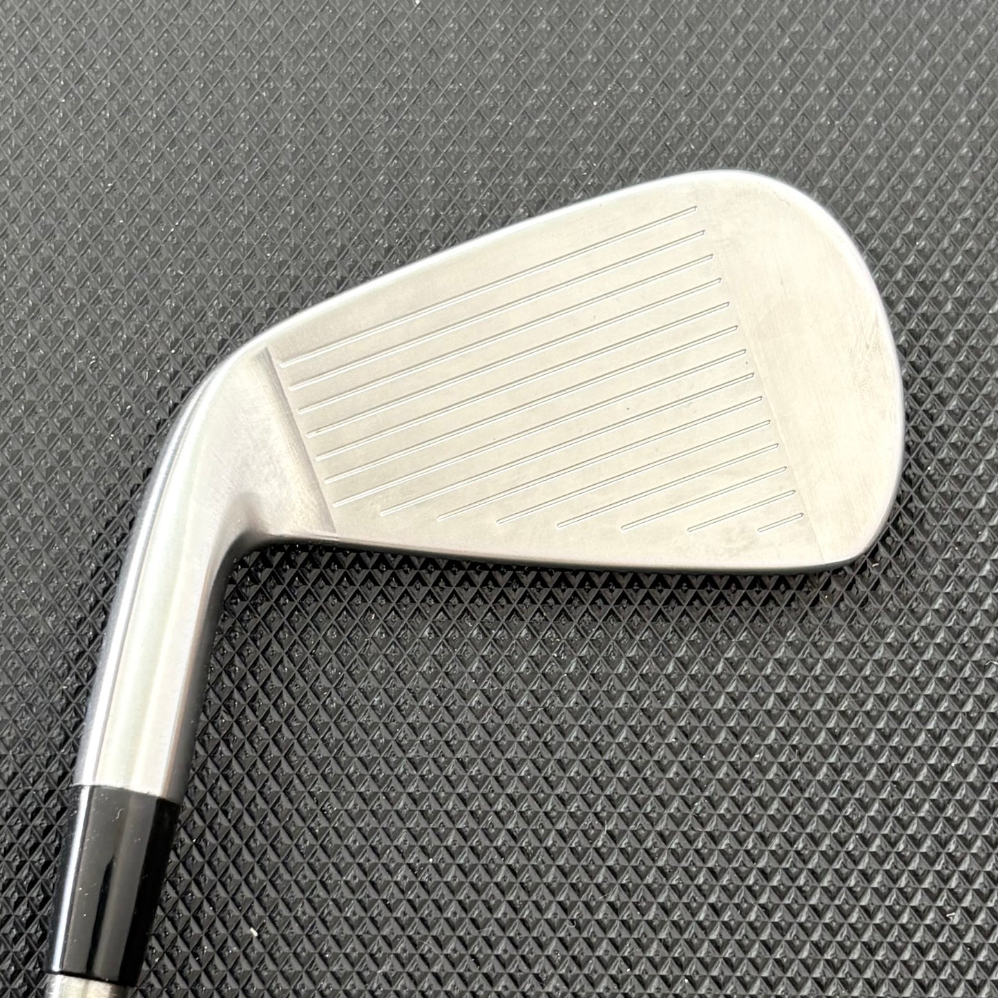 COBRA KING TOUR 2023 4 IRON