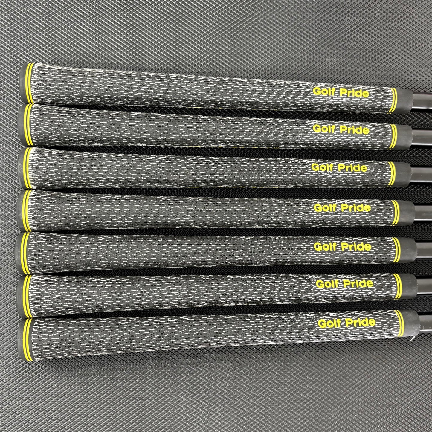 TAYLORMADE TOUR PREFERRED MB IRON SET