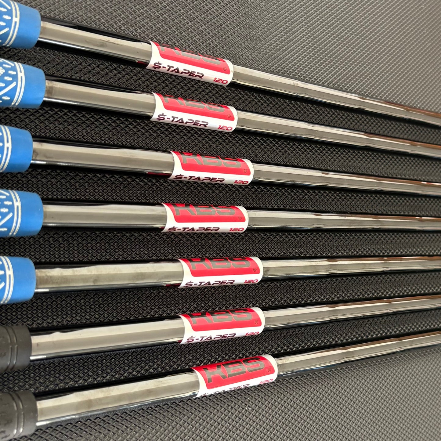 COBRA KING TOUR BLACK 2025 IRON SET