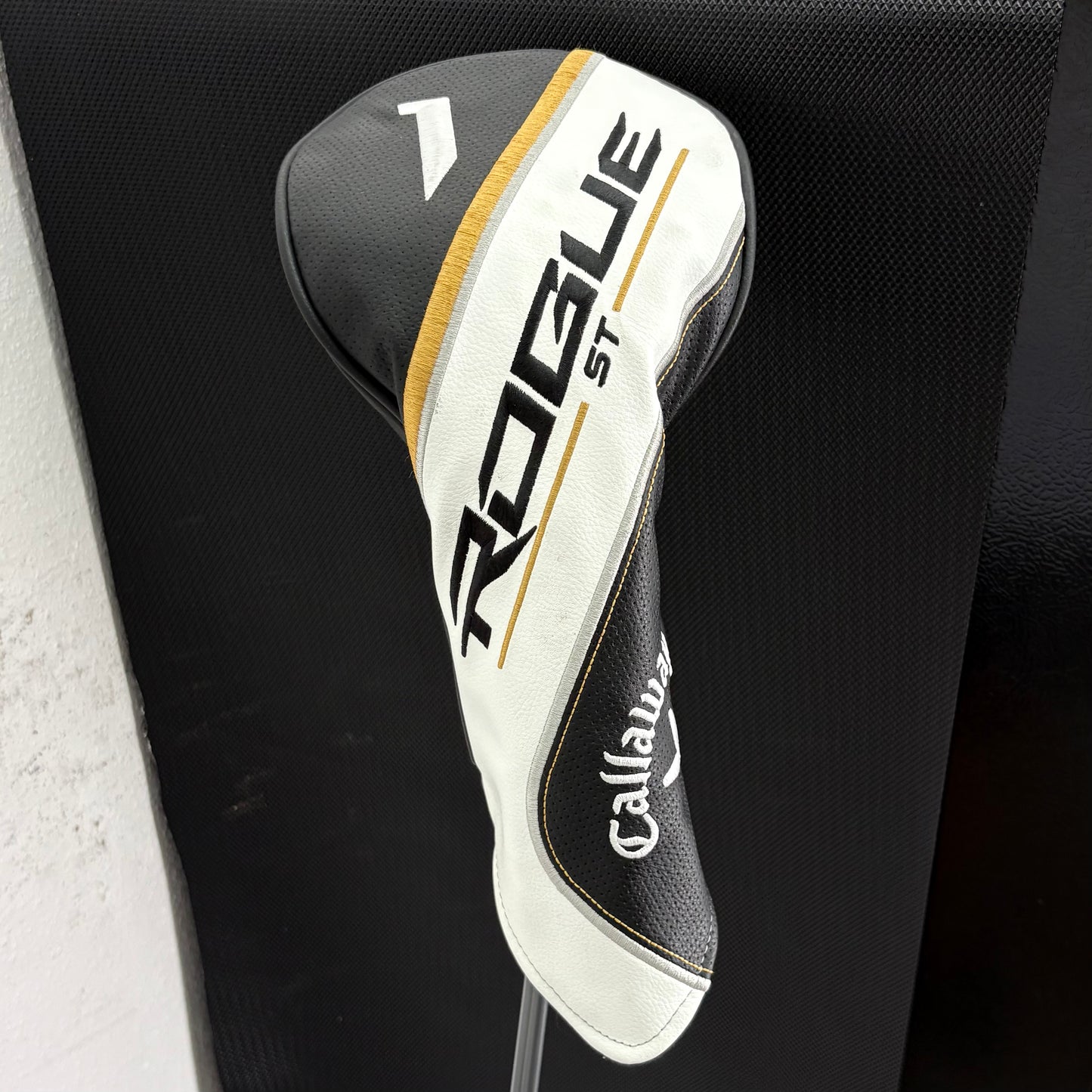 CALLAWAY ROGUE ST MAX LS DRIVER (10.5 DEGREE) + HEADCOVER