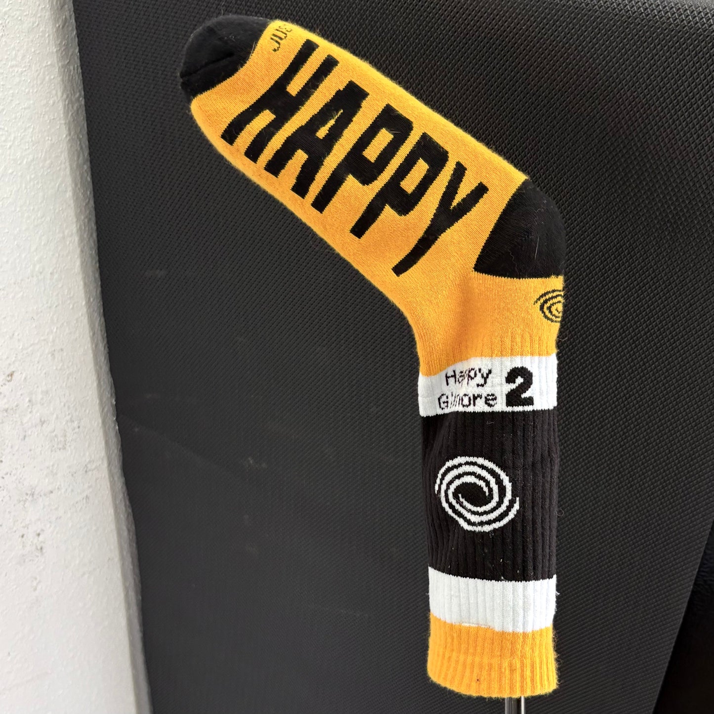 NEW ODYSSEY HAPPY GILMORE 2 HOCKEY STICK PUTTER (44") + HEADCOVER