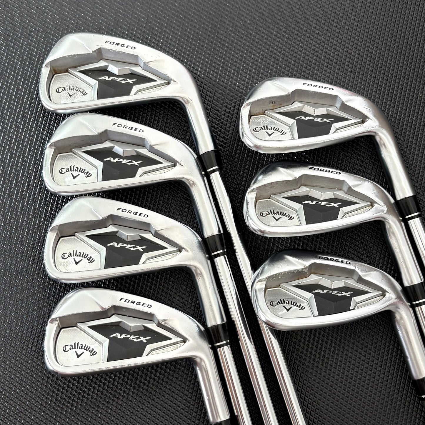 CALLAWAY APEX 2019 IRON SET