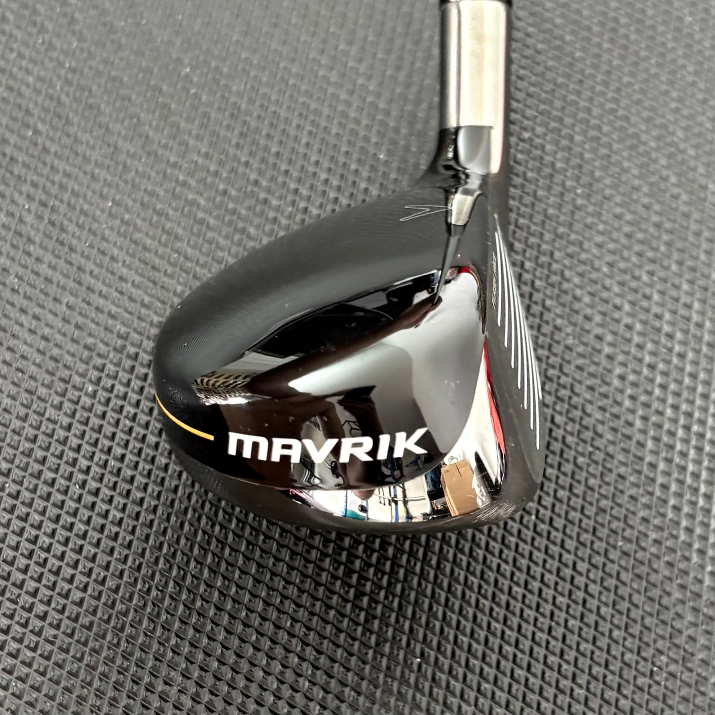 CALLAWAY MAVRIK 3 HYBRID (18 DEGREE) + HEADCOVER