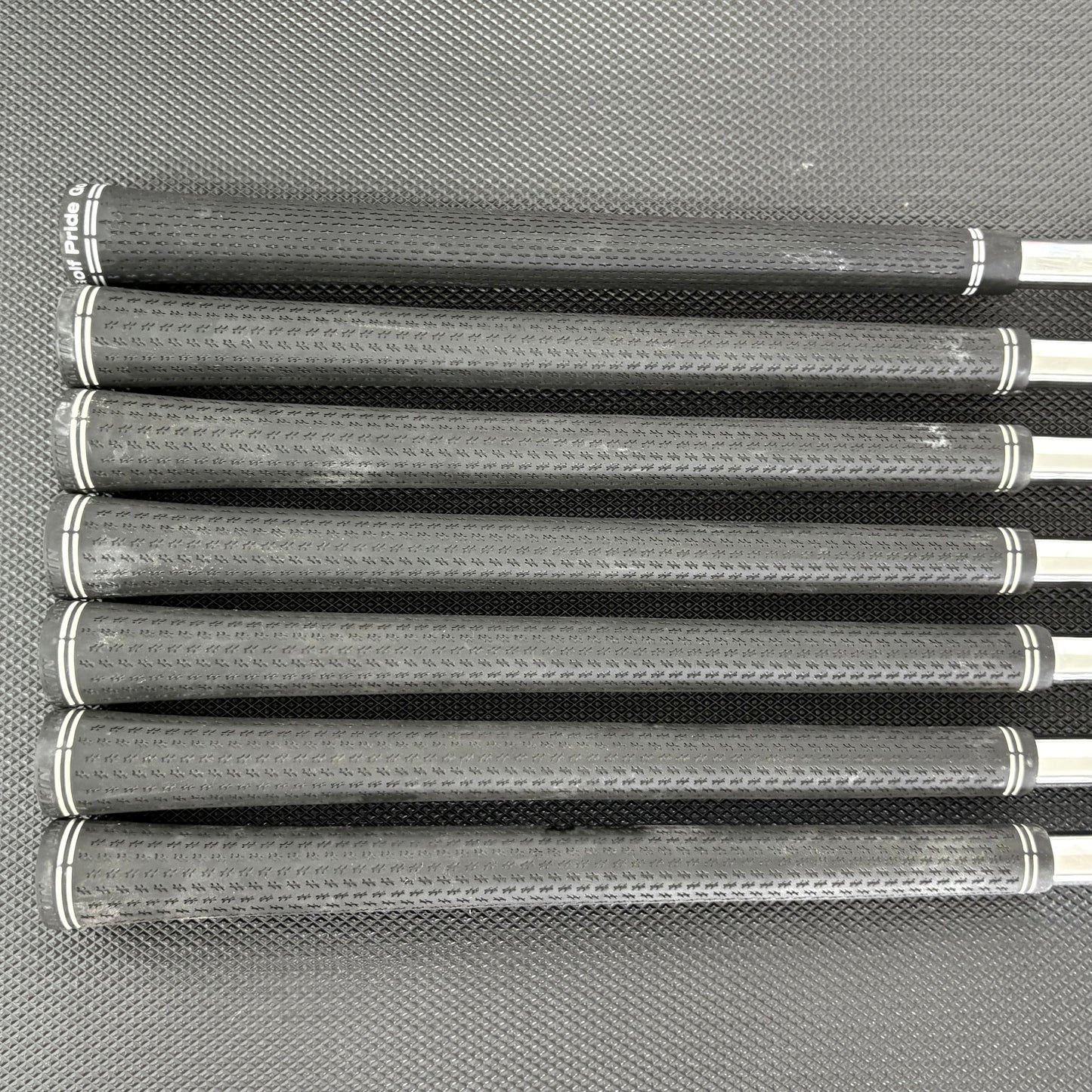 TAYLORMADE P790 2023 IRON SET