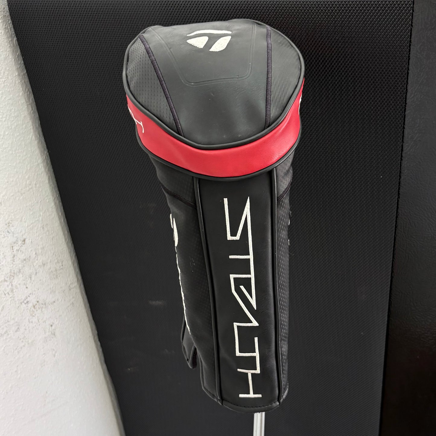 TAYLORMADE STEALTH PLUS DRIVER (8 DEGREE) + HEADCOVER