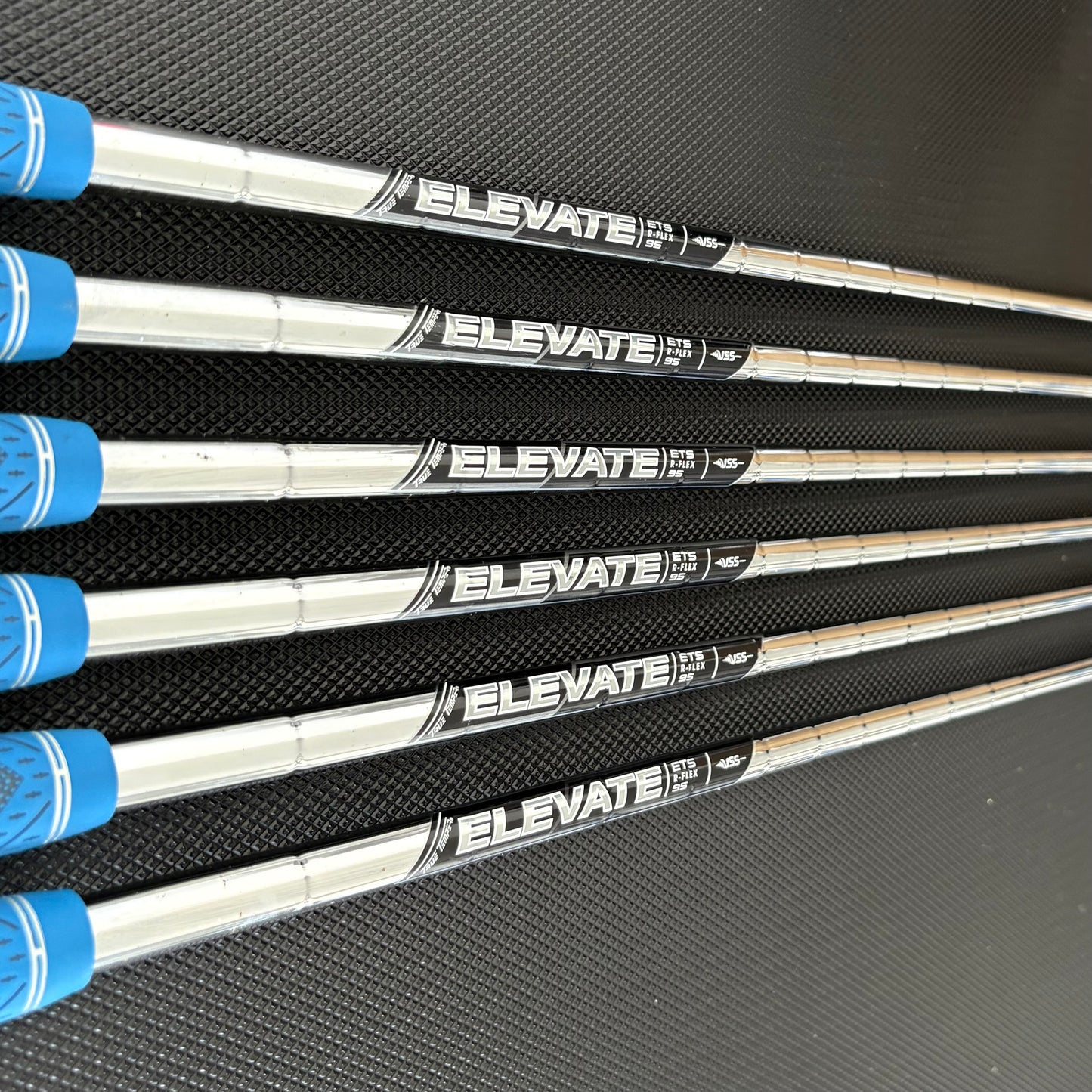 CALLAWAY APEX 2021 IRON SET