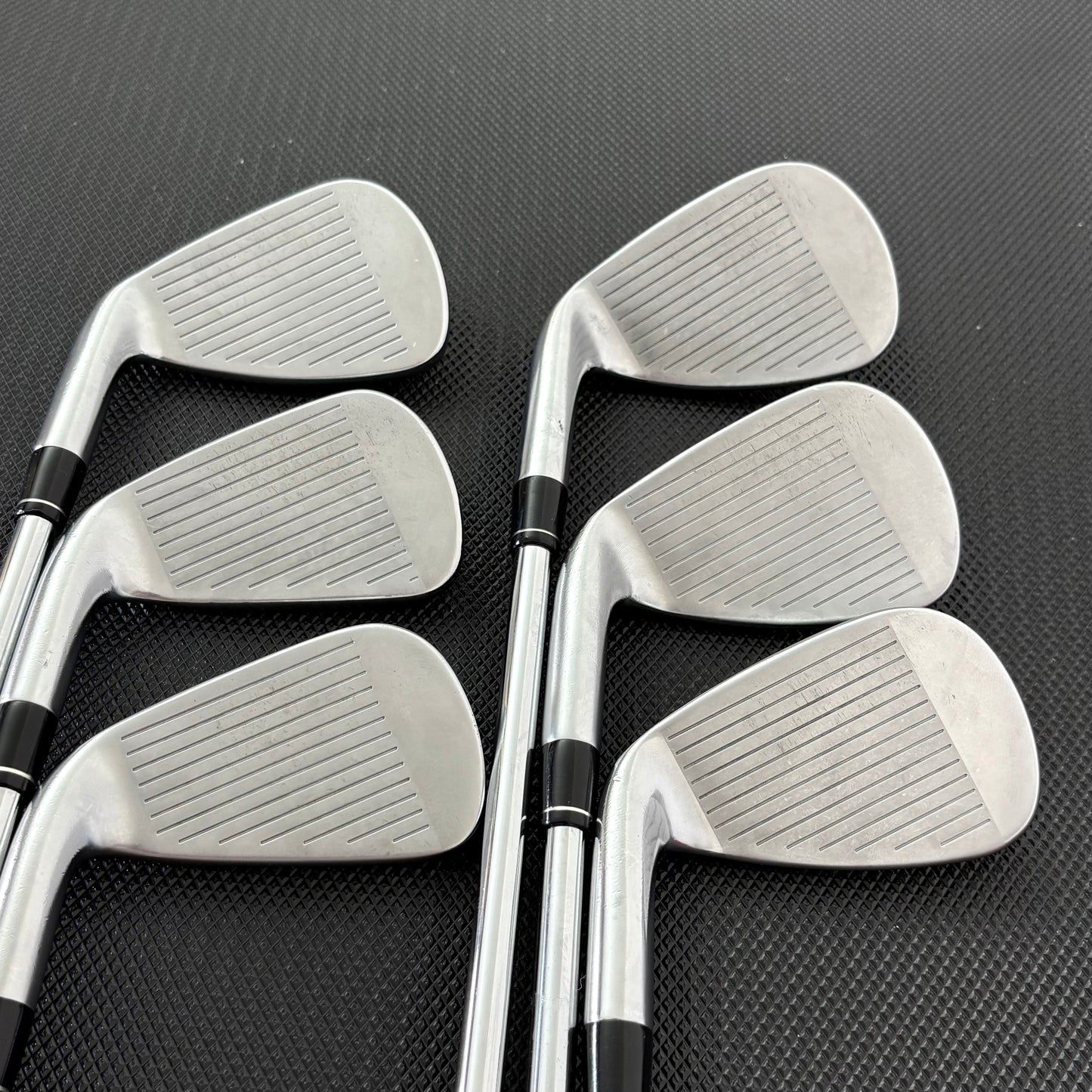 CALLAWAY APEX 2021 IRON SET
