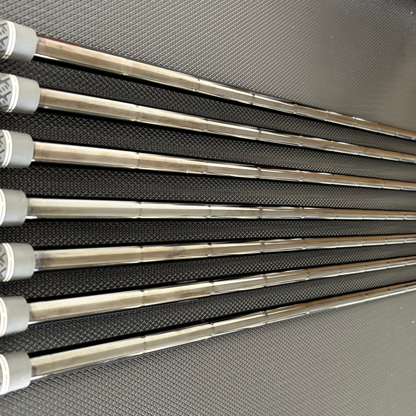 TAYLORMADE P790 2023 AGED COPPER IRON SET