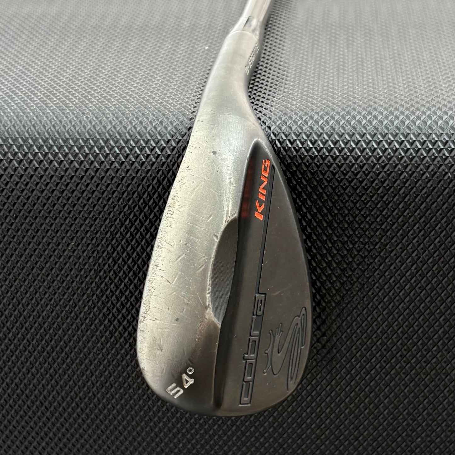 COBRA KING BLACK WEDGE (54 DEGREE)