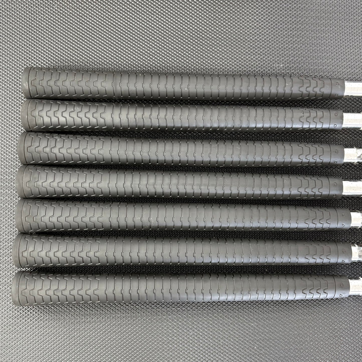 TAYLORMADE BURNER TOUR IRON SET