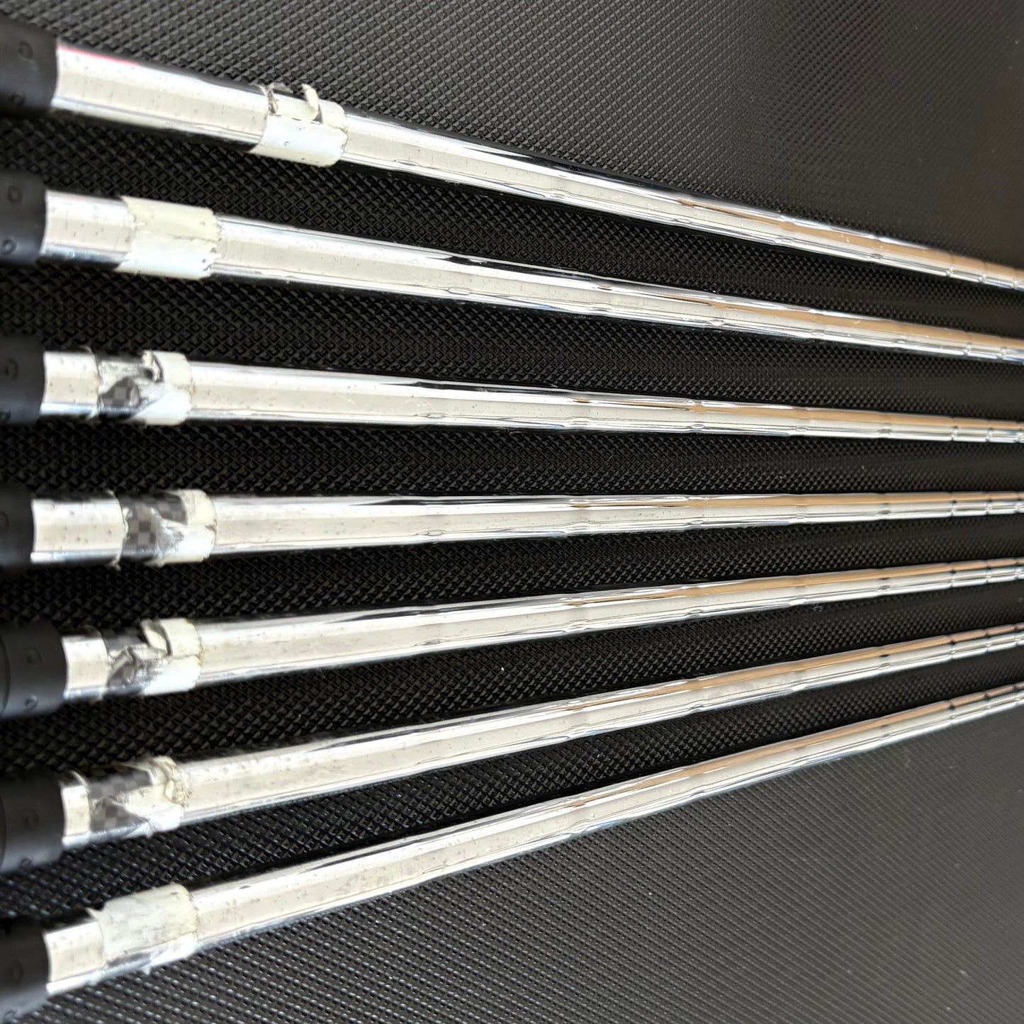 TAYLORMADE BURNER TOUR IRON SET