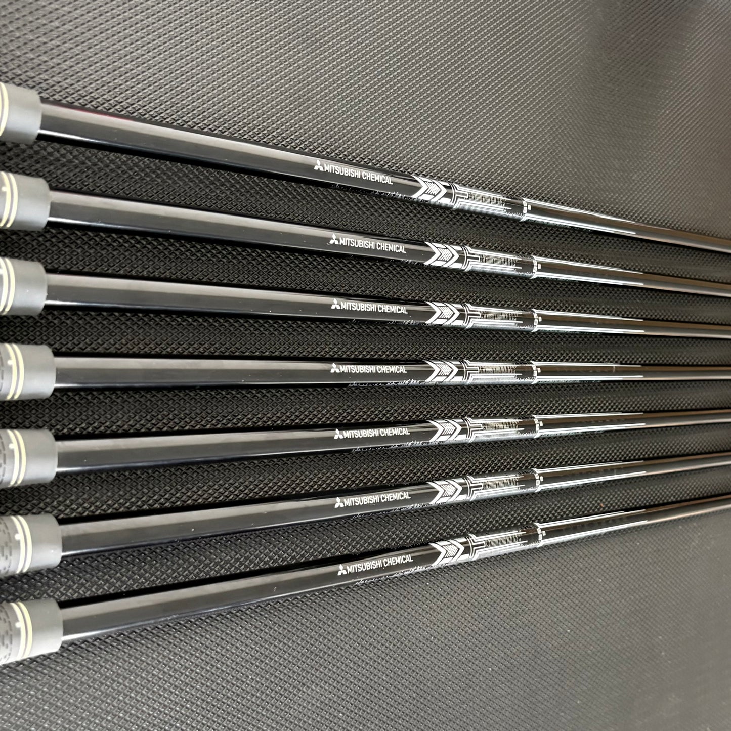 MIZUNO JPX 925 HOT METAL PRO IRON SET