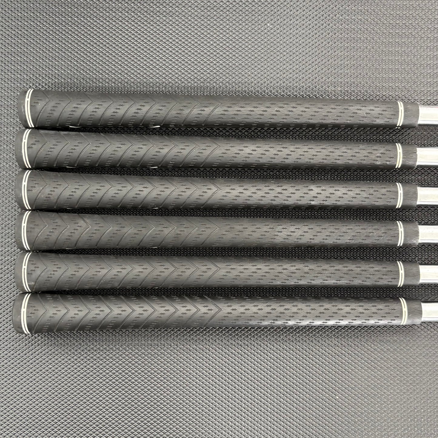 DUNLOP TOUR SPECIAL IRON SET