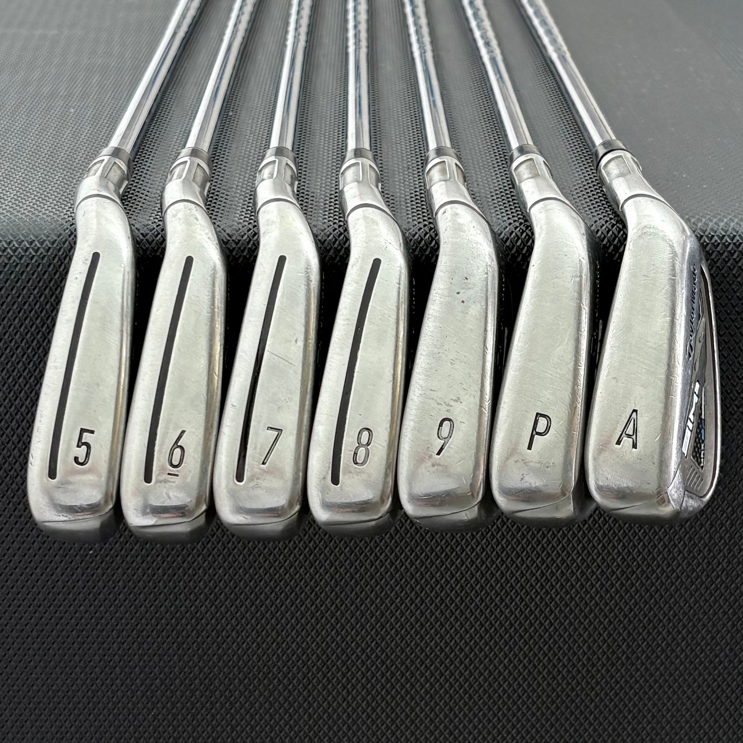 TAYLORMADE SIM2 MAX IRON SET