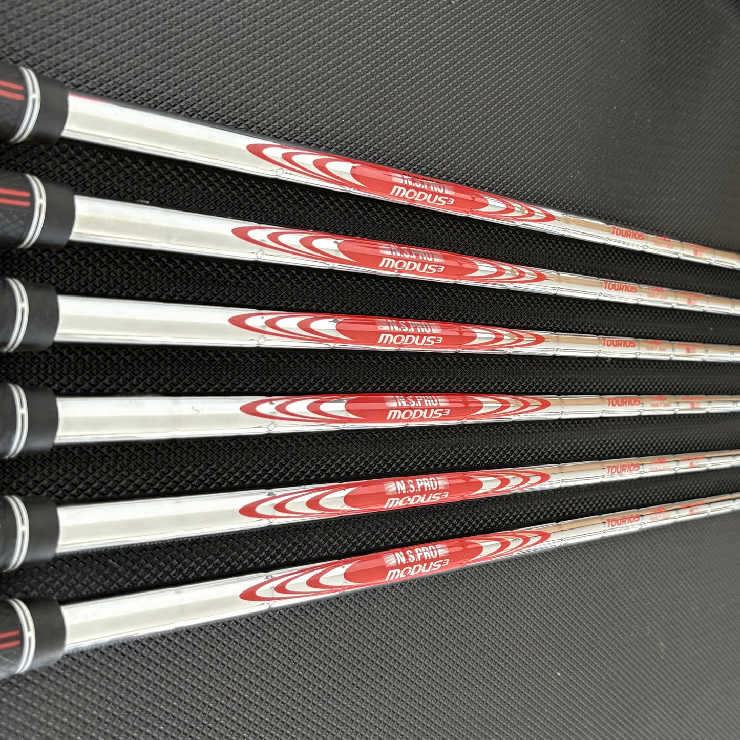 TITLEIST T250/T150/T100 2025 COMBO IRON SET