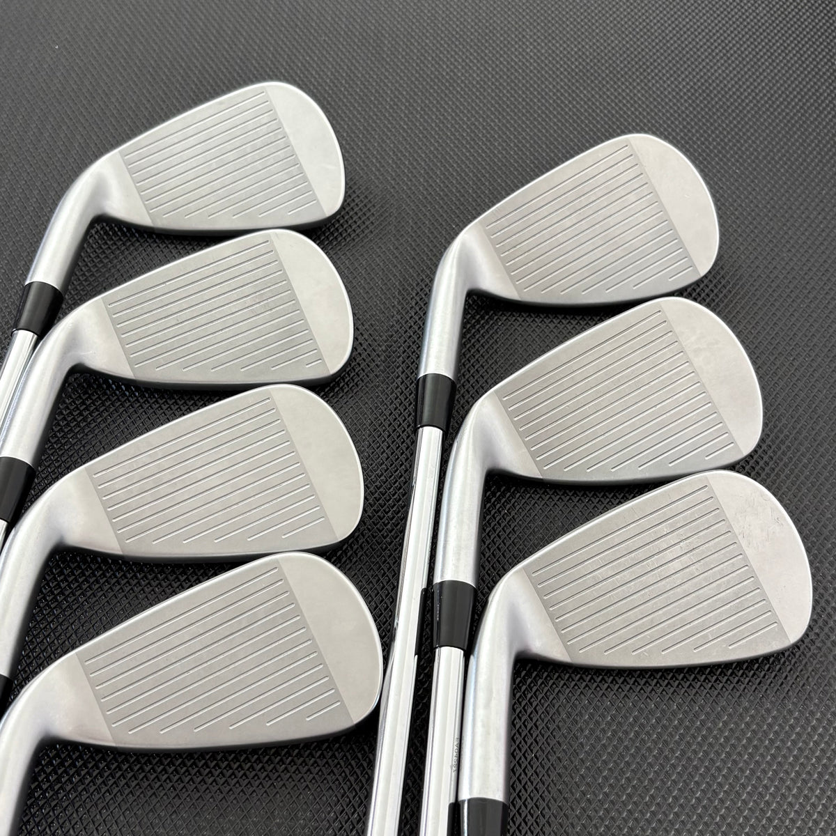 MIZUNO JPX 925 HOT METAL HL IRON SET