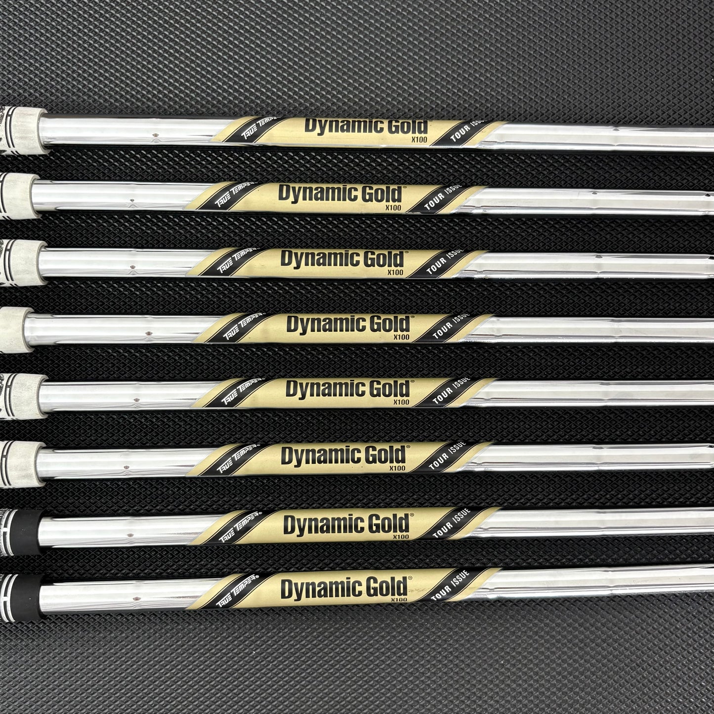 TAYLORMADE P7TW IRON SET