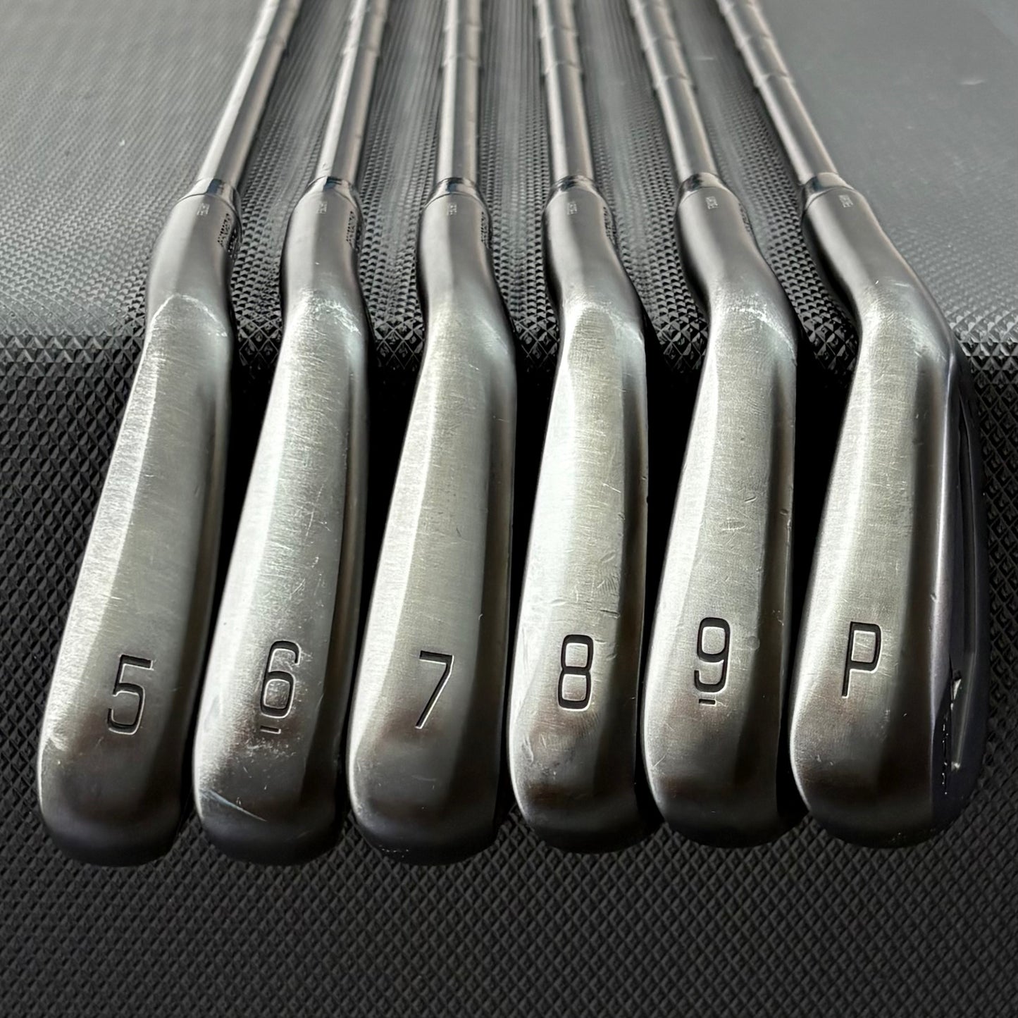 MIZUNO JPX 925 FORGED BLACK IRON SET