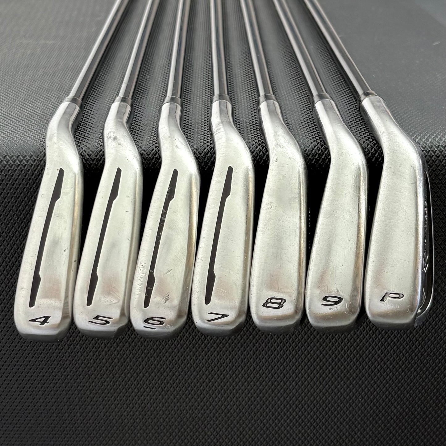 TAYLORMADE M2 IRON SET