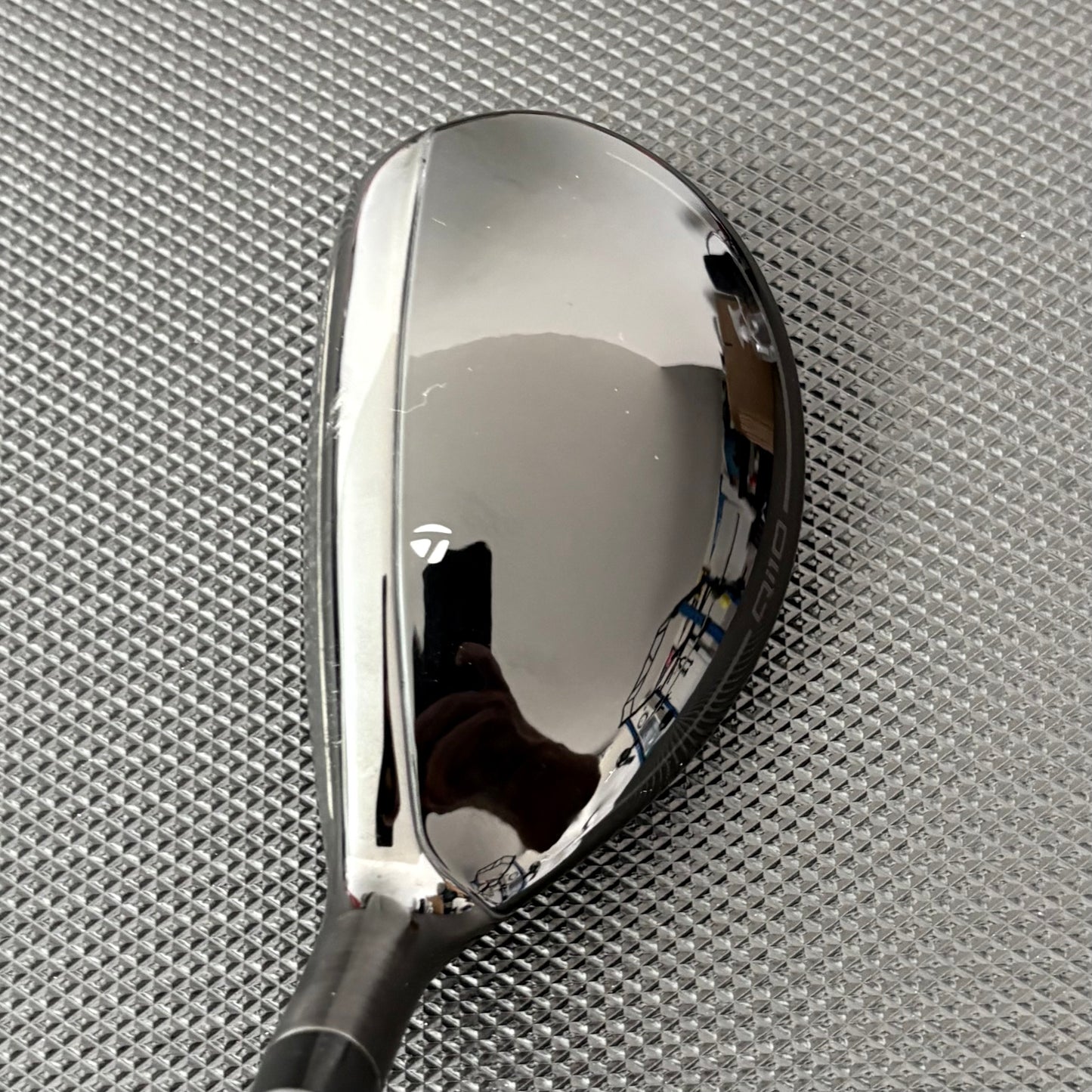 TAYLORMADE QI10 4 HYBRID (22 DEGREE)