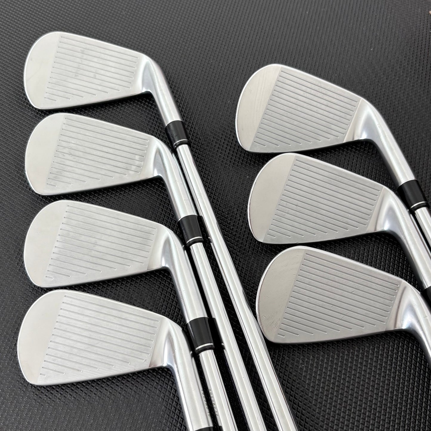 LH SRIXON ZXI7 IRON SET