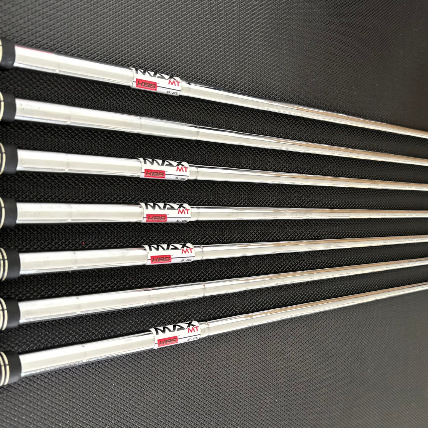 TAYLORMADE SIM2 MAX IRON SET