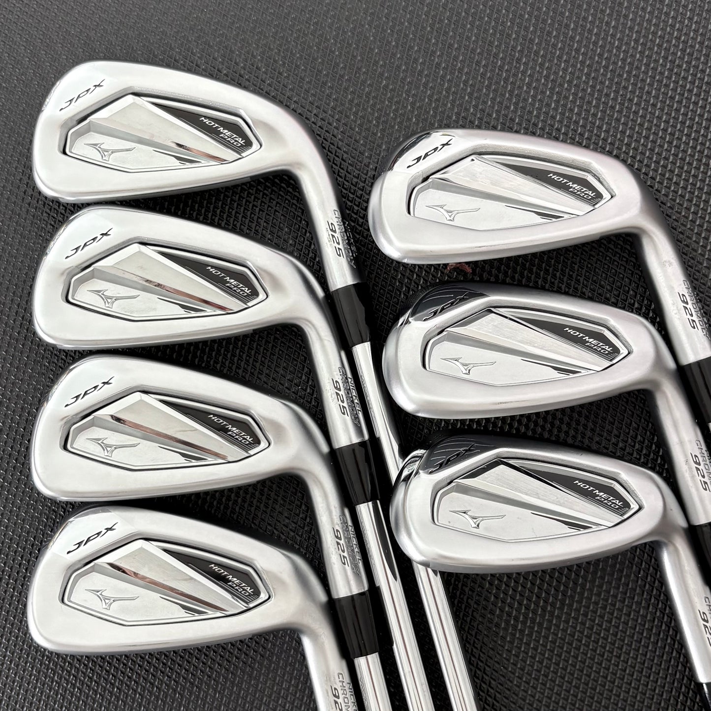 MIZUNO JPX 925 HOT METAL PRO IRON SET