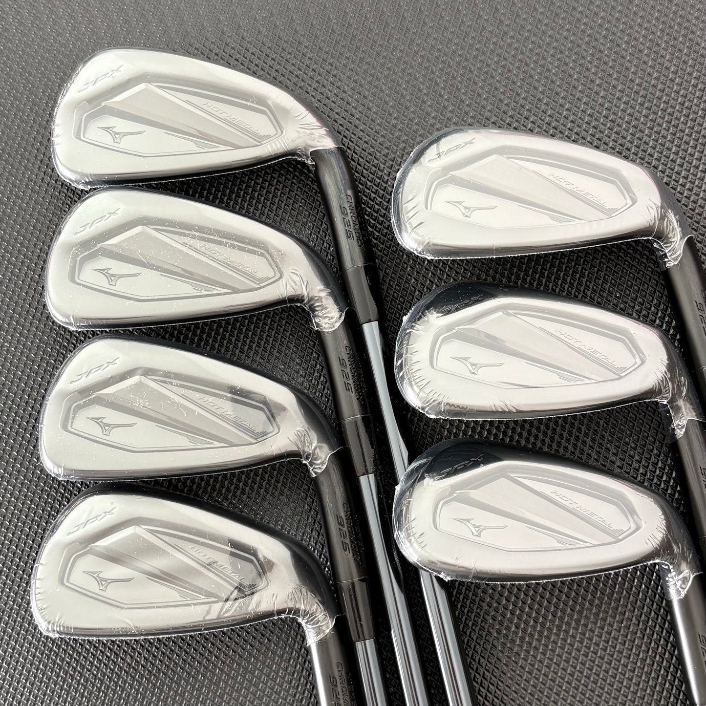 NEW MIZUNO JPX 925 HOT METAL BLACK IRON SET