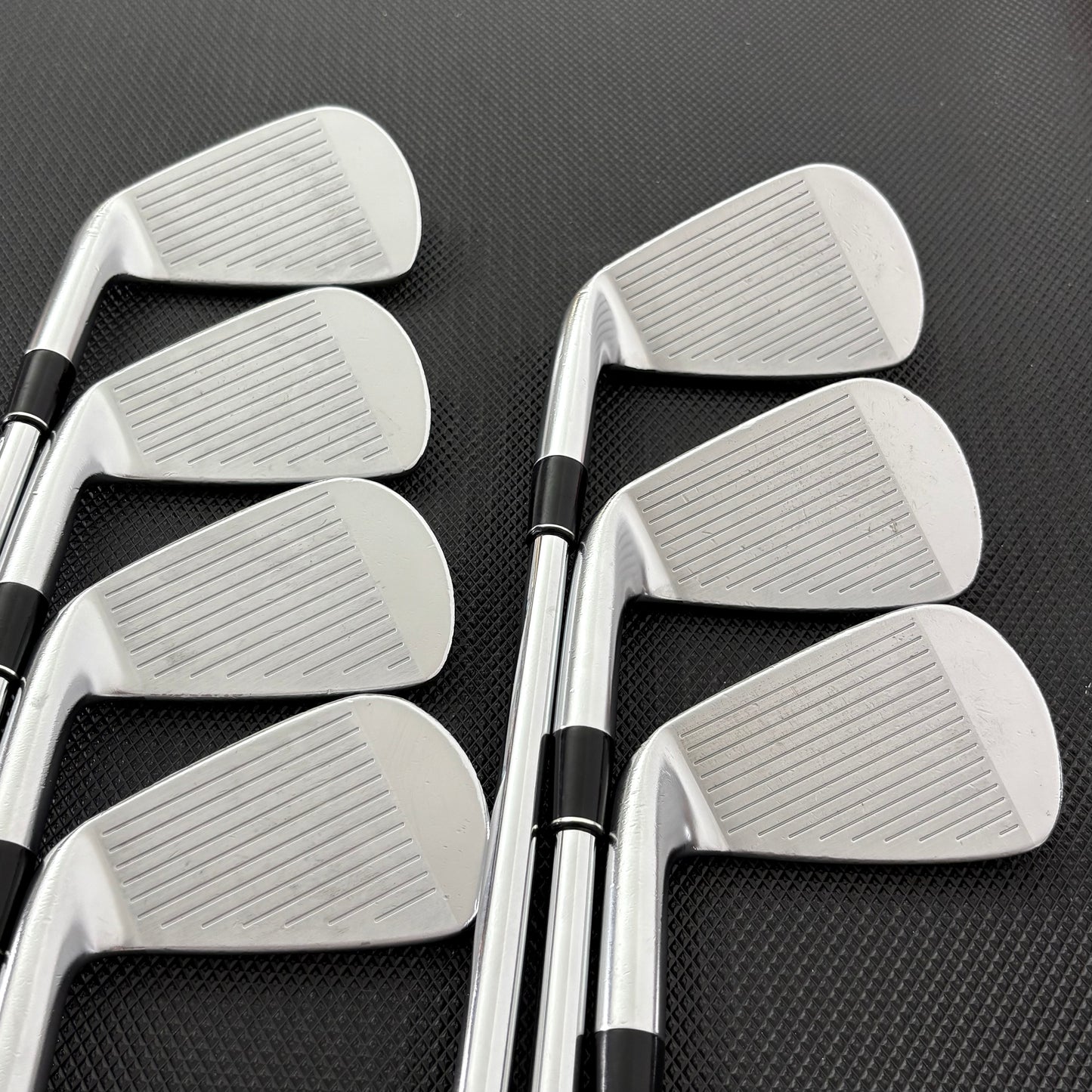 SRIXON ZX7 IRON SET