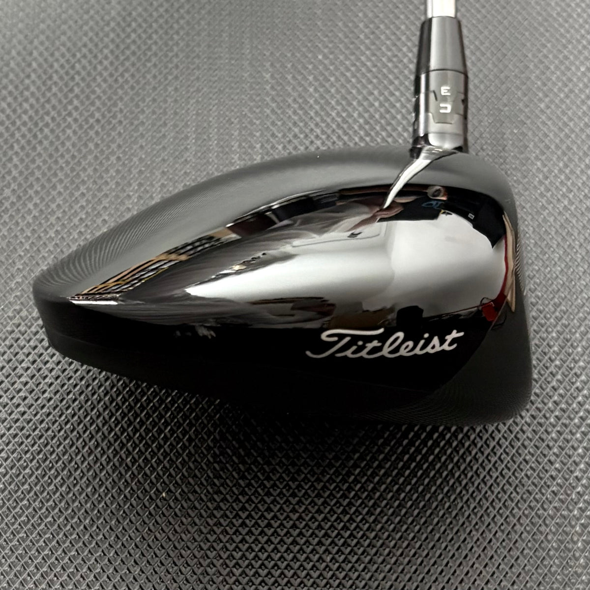 TITLEIST GT2 DRIVER (9 DEGREE) + HEADCOVER