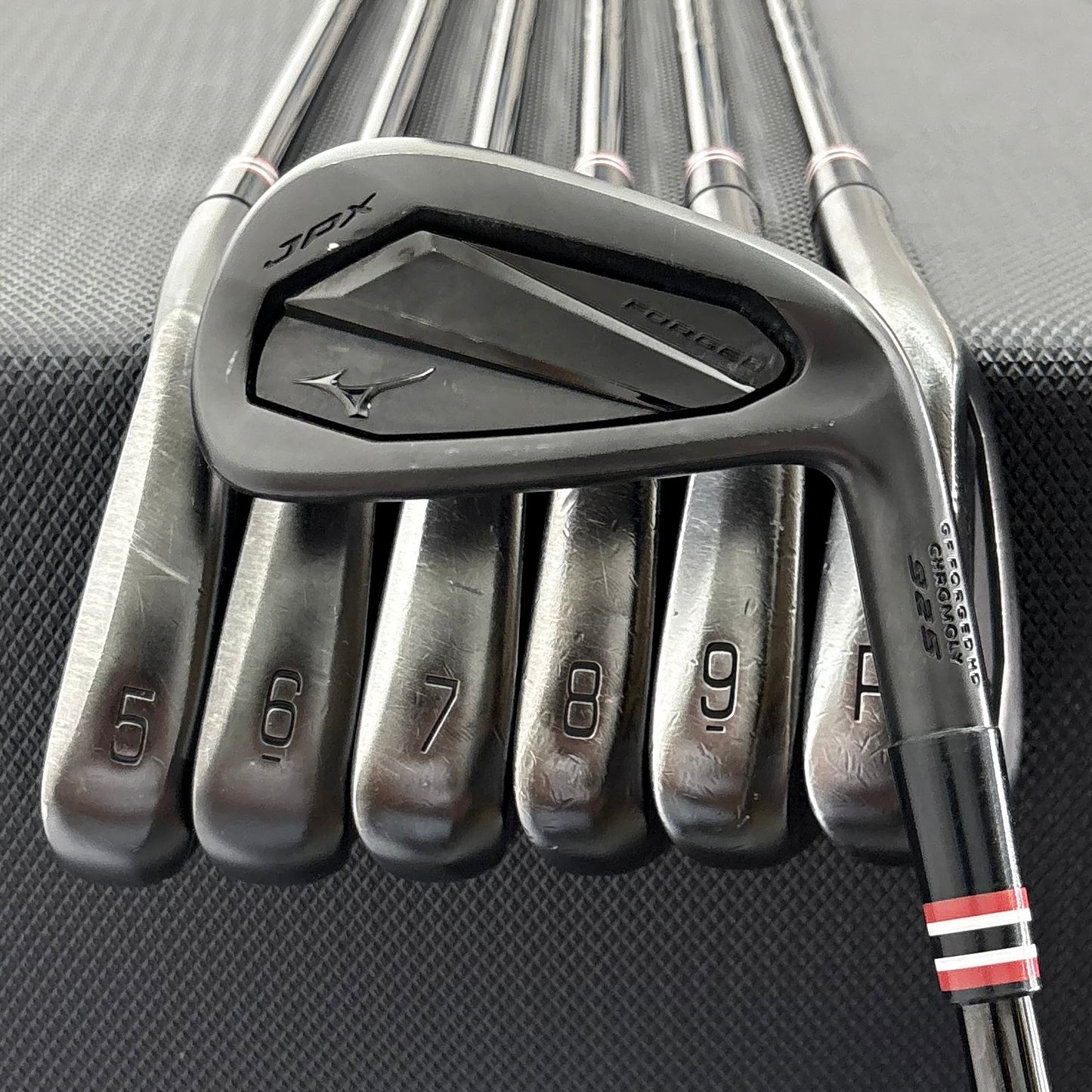 MIZUNO JPX 925 FORGED BLACK IRON SET