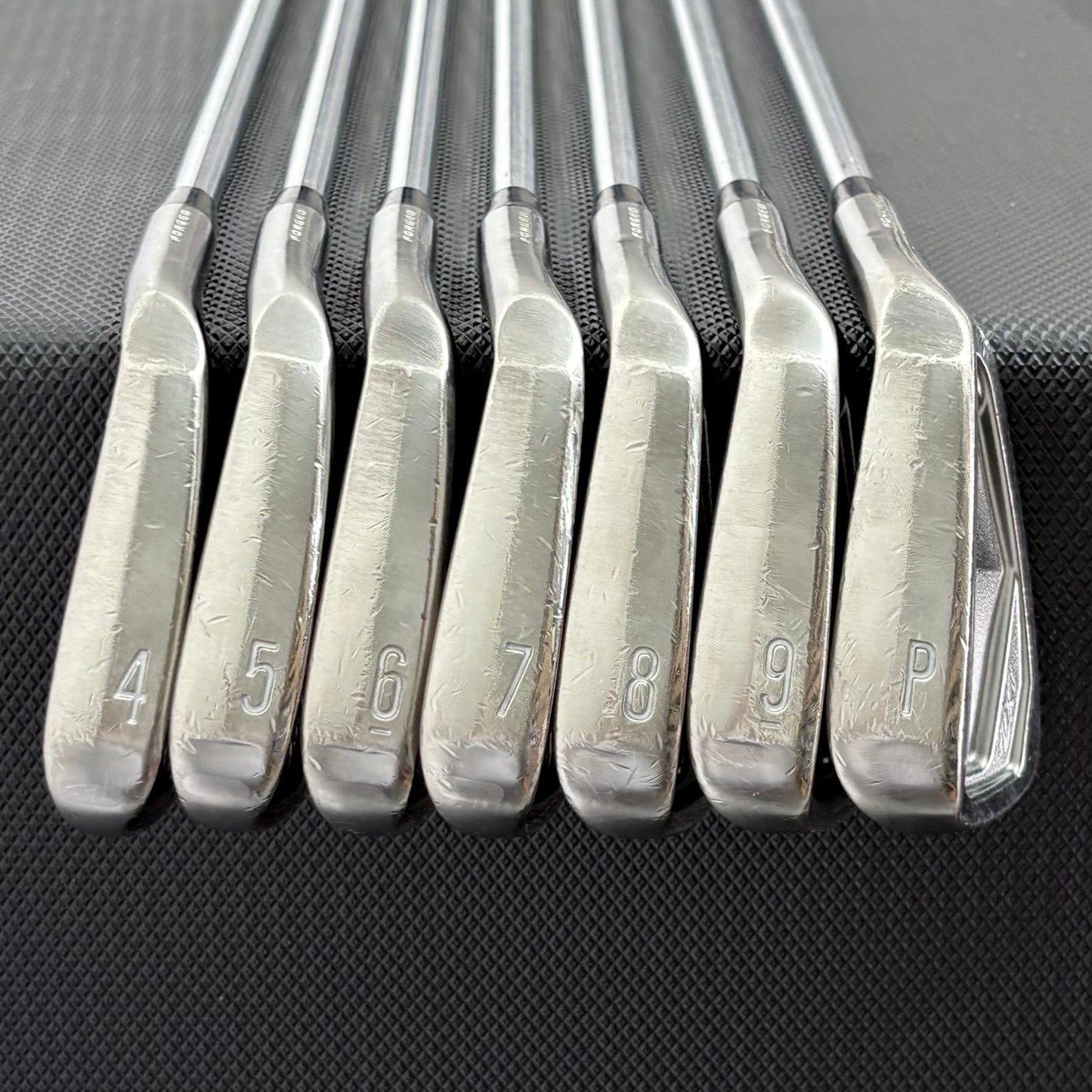 SRIXON ZX7 MKII BLACK CHROME IRON SET