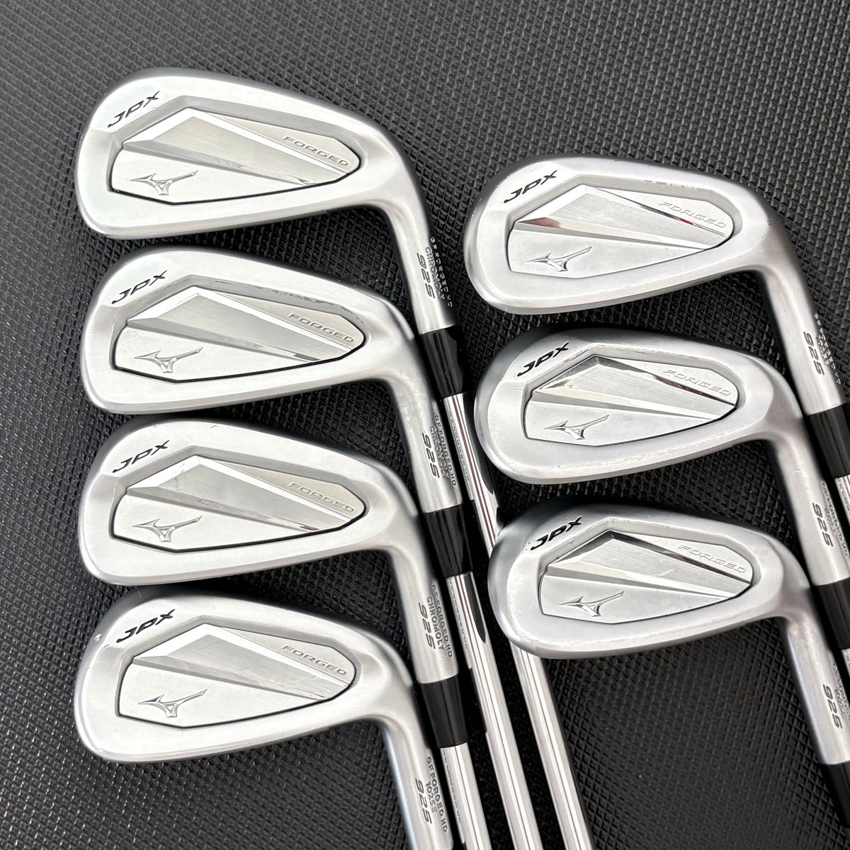 MIZUNO JPX 925 FORGED IRON SET