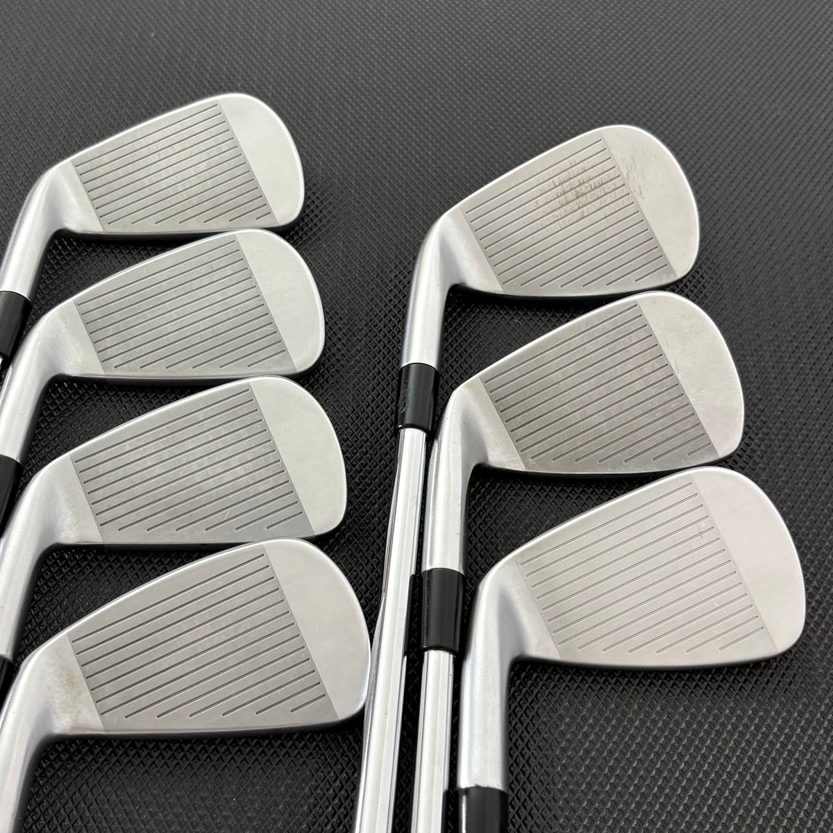 TAYLORMADE P790 2021 IRON SET