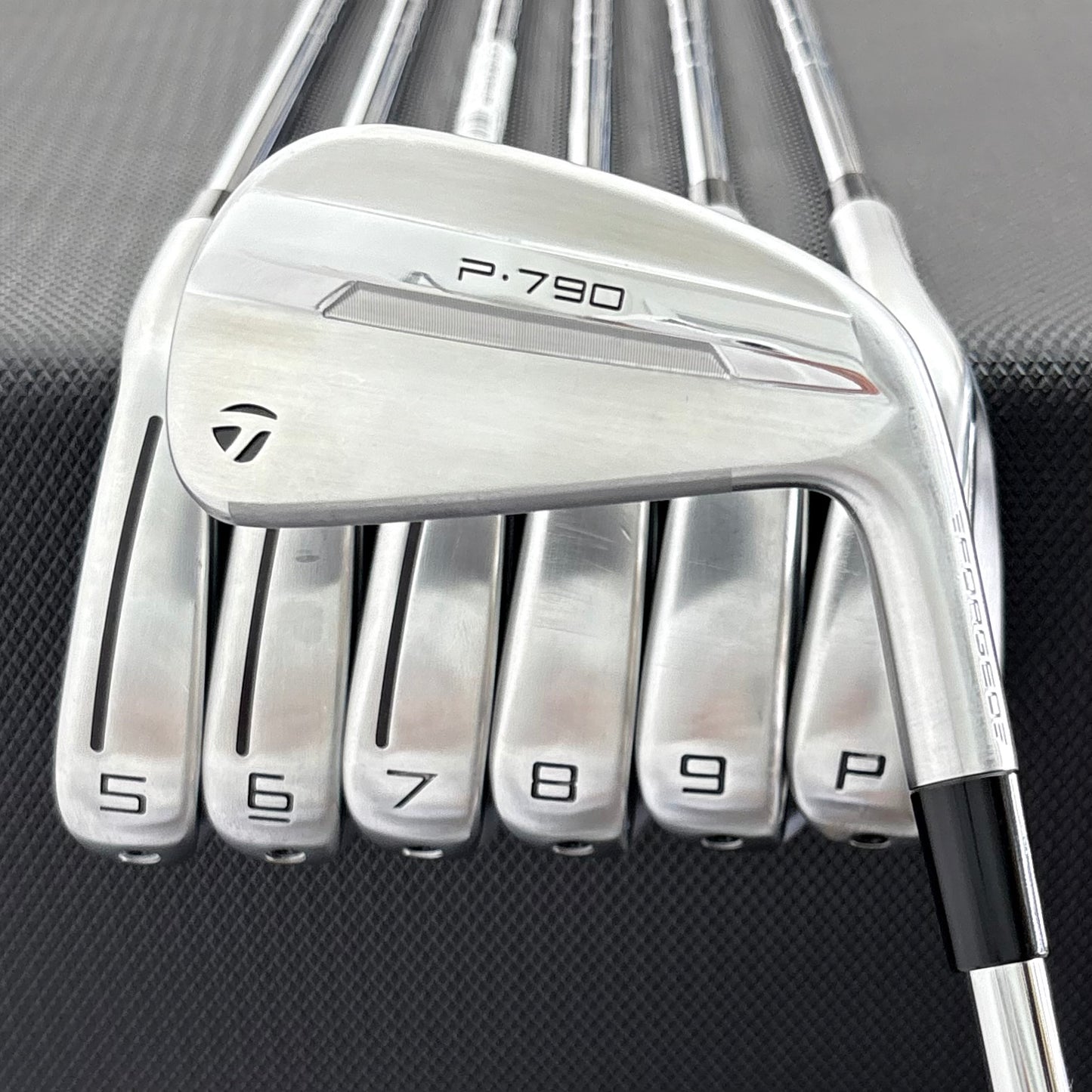 TAYLORMADE P790 2025 IRON SET