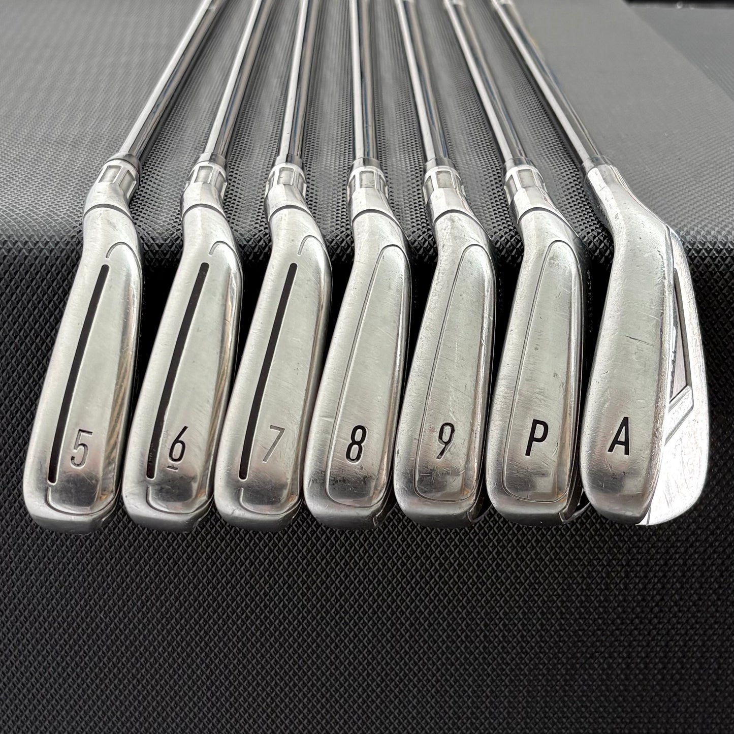 TAYLORMADE M6 IRON SET